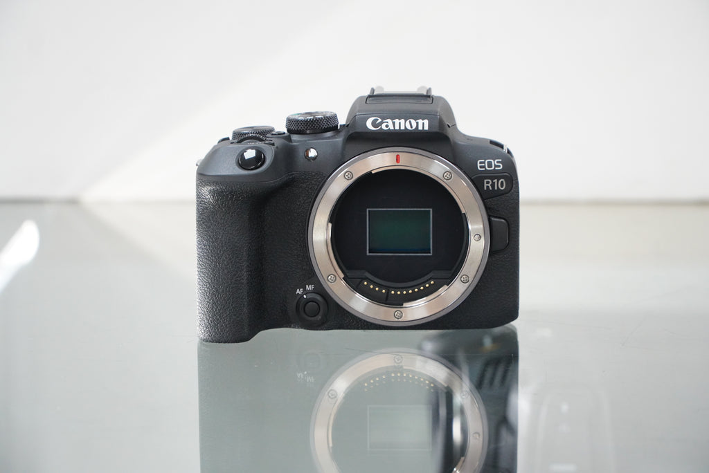 Canon EOS R10 Mirrorless Camera #01966, Used