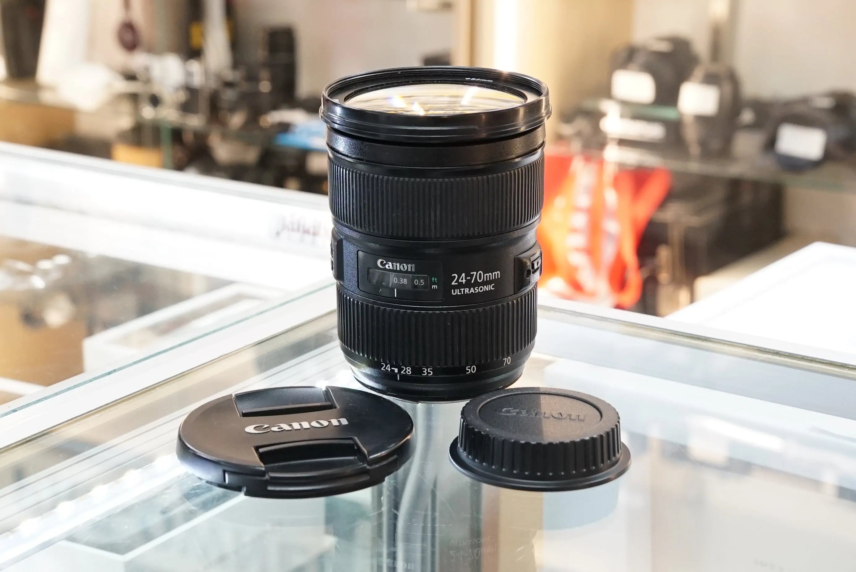 CANON 2470F28-00223 24-70mm f/2.8 II USM Lens, Used CANON