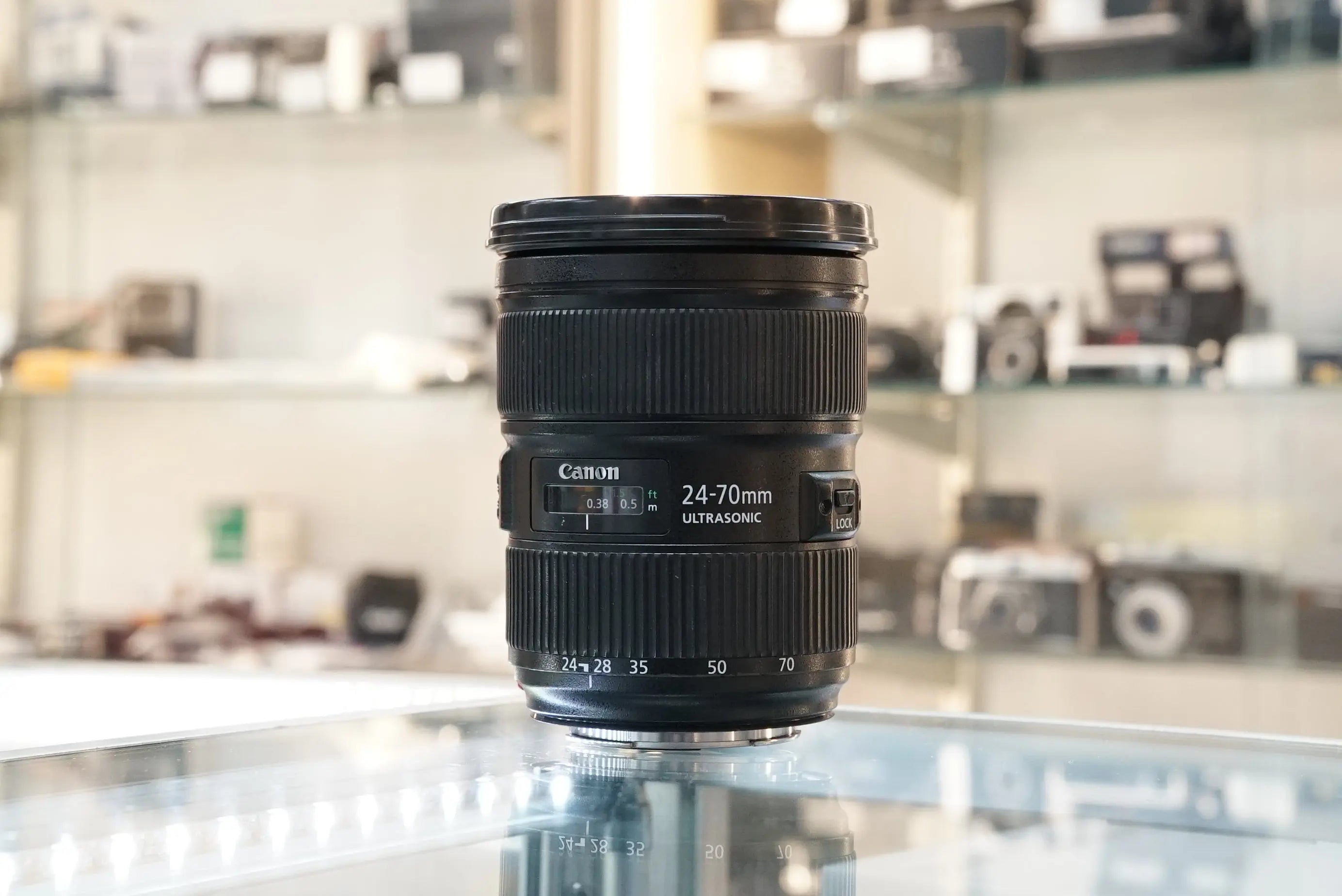 CANON 2470F28-00223 24-70mm f/2.8 II USM Lens, Used CANON