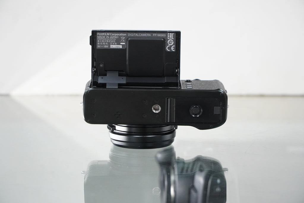 FUJIFILM X100V Digital Camera (Black) #24942, Used