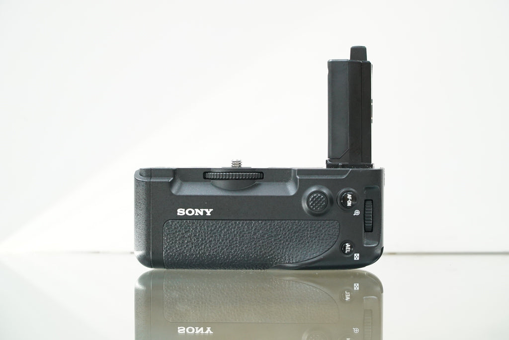 Sony VG-C4EM Vertical Grip #3372074, Used