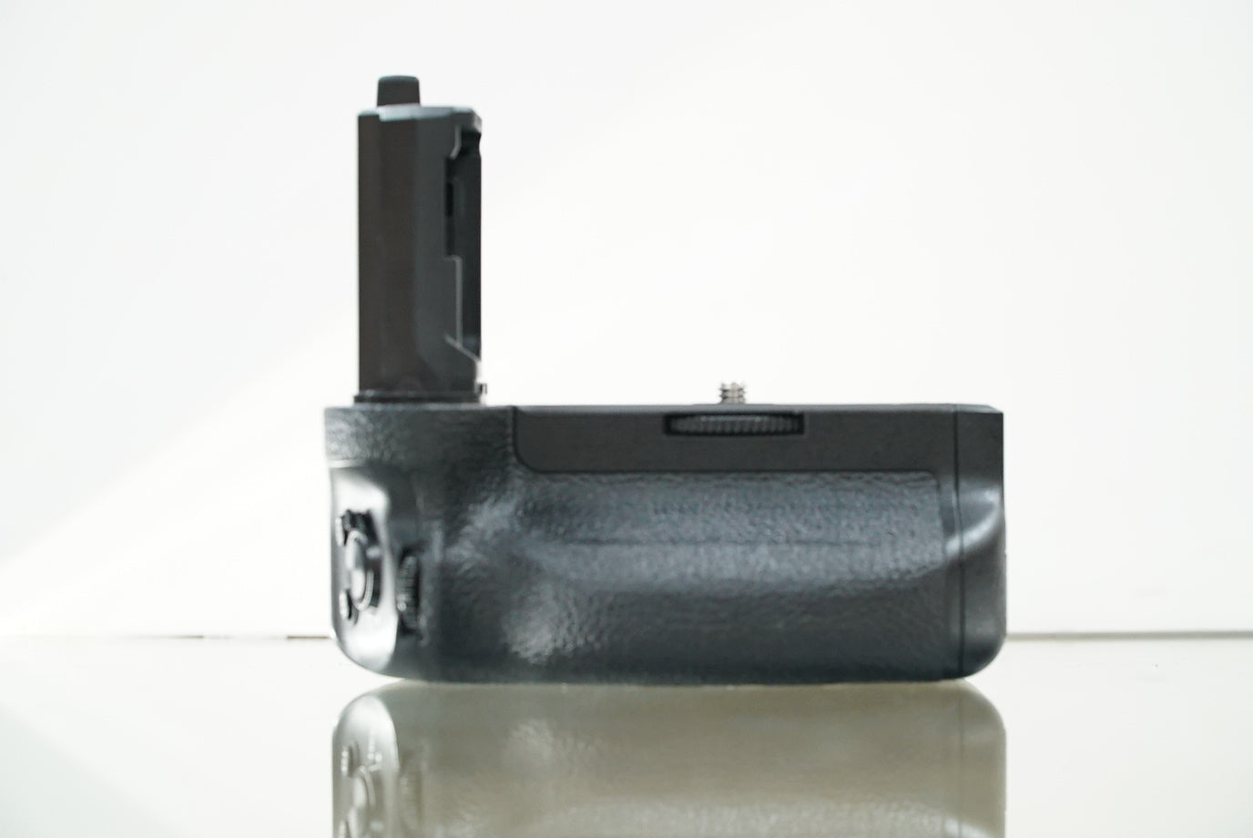 Sony VG-C4EM Vertical Grip #3372074, Used