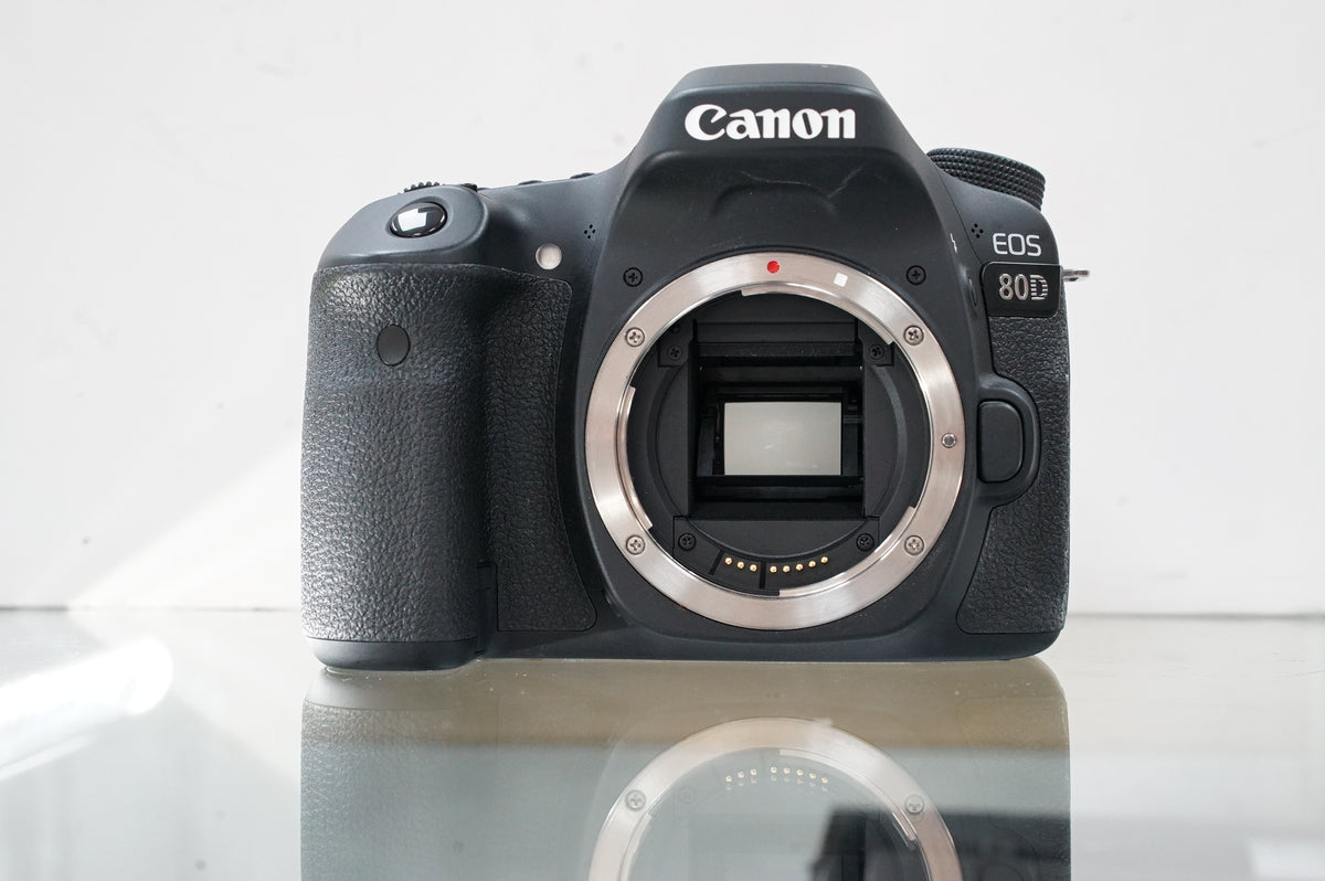 Canon EOS 80D DSLR Camera with 18-55mm Lens #03000, Used