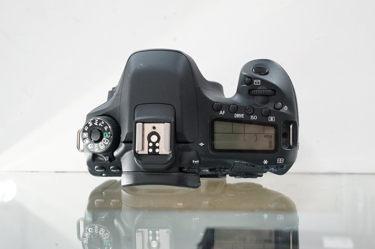Canon EOS 80D DSLR Camera with 18-55mm Lens #03000, Used