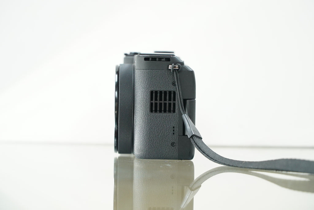 Canon PowerShot V1 Digital Camera #00365, Used