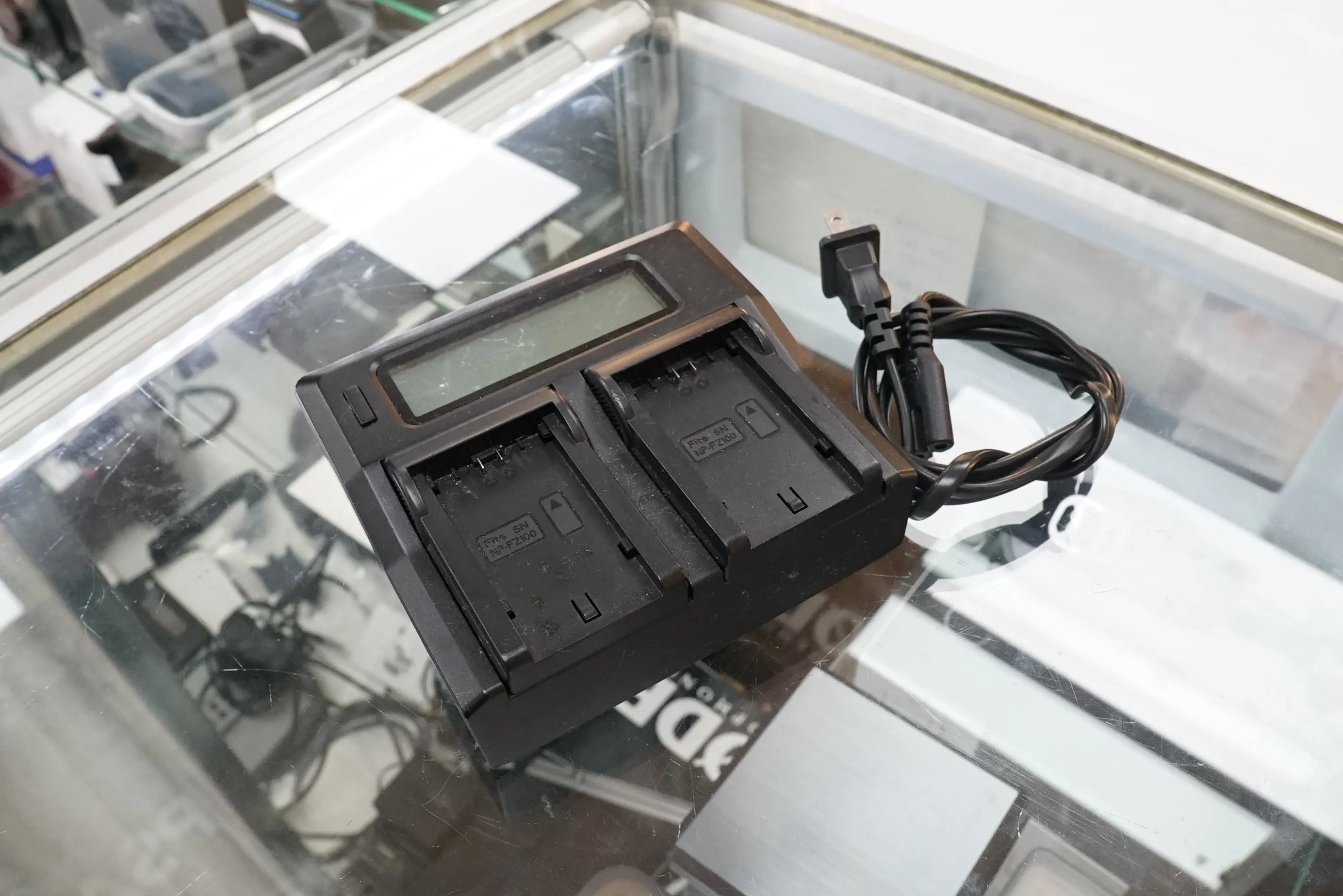 VIDPRO DUALCHARG-NPFZ100-1 Dual Charger for NP-FZ100 Batteries, Used VIDPRO