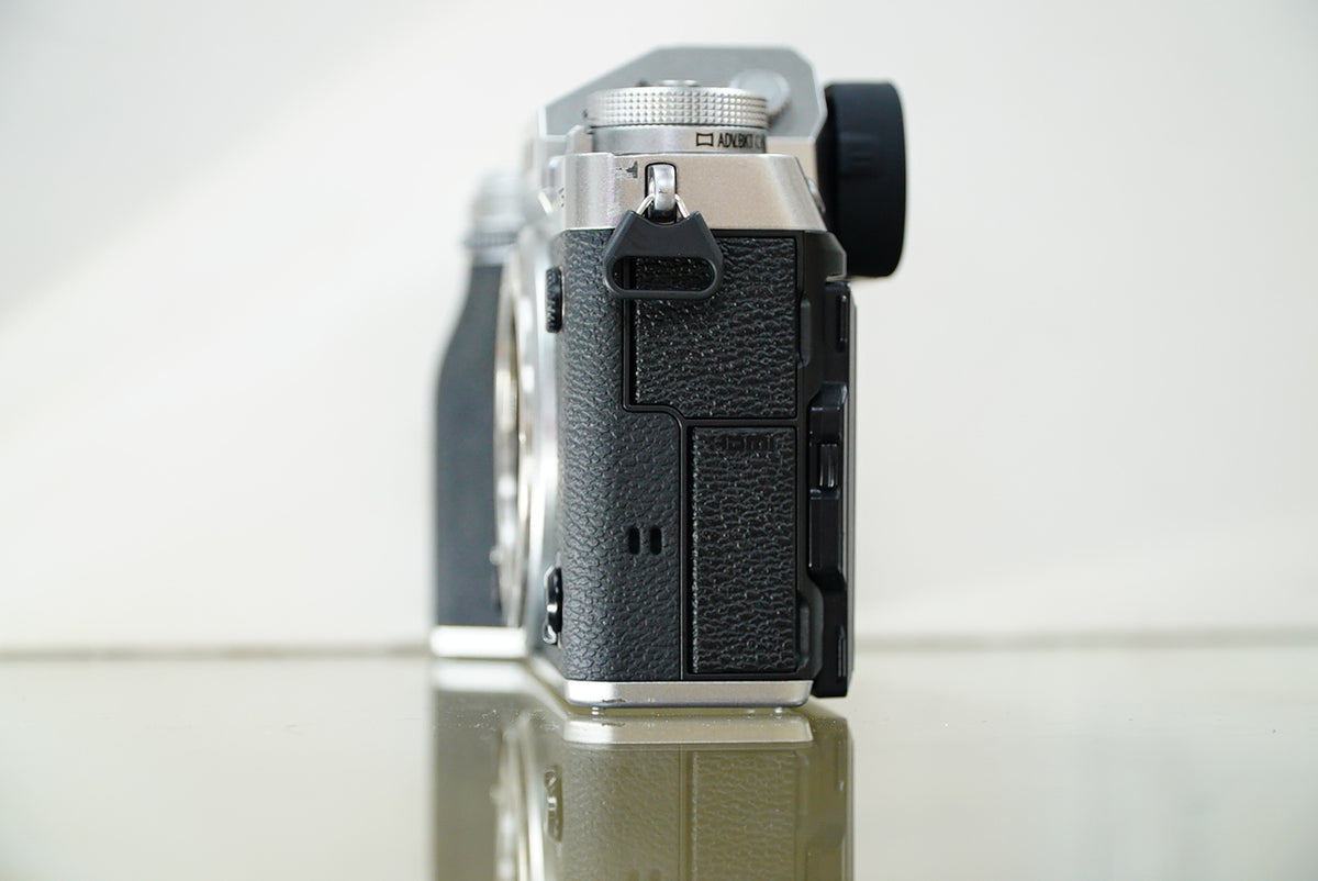 FUJIFILM X-T5 Mirrorless Camera (Silver) #02086, Used