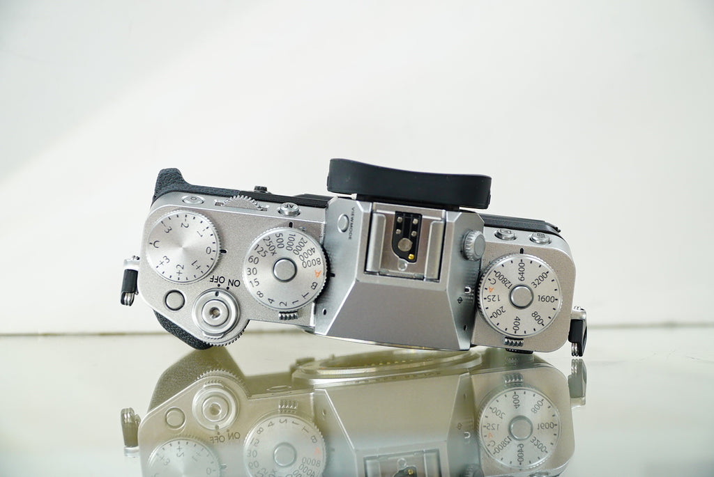 FUJIFILM X-T5 Mirrorless Camera (Silver) #02086, Used