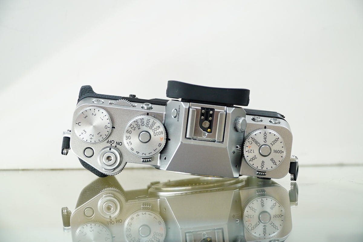 FUJIFILM X-T5 Mirrorless Camera (Silver) #02086, Used