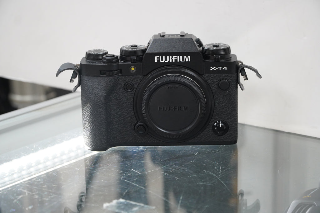 FUJIFILM X-T4 Mirrorless Camera (Black) #02898, Used