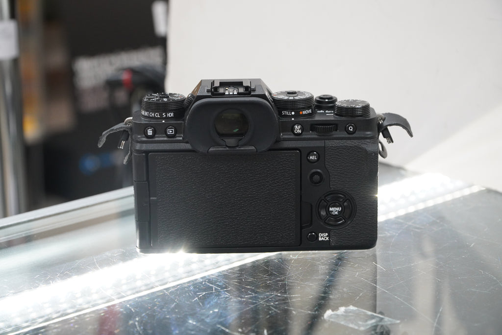 FUJIFILM X-T4 Mirrorless Camera (Black) #02898, Used