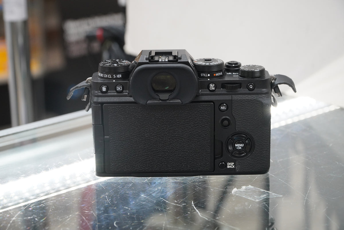 FUJIFILM X-T4 Mirrorless Camera (Black) #02898, Used