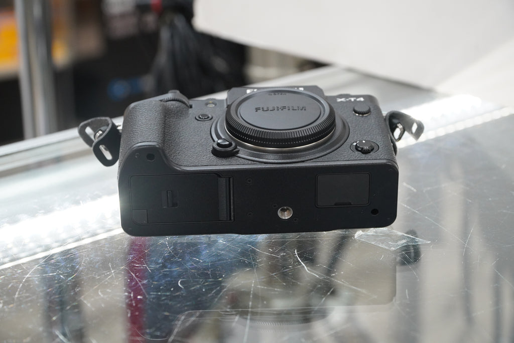 FUJIFILM X-T4 Mirrorless Camera (Black) #02898, Used