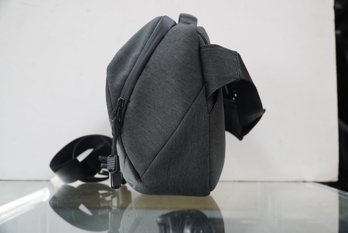 Amazon Basics Camera Sling 10L (Gray), Used