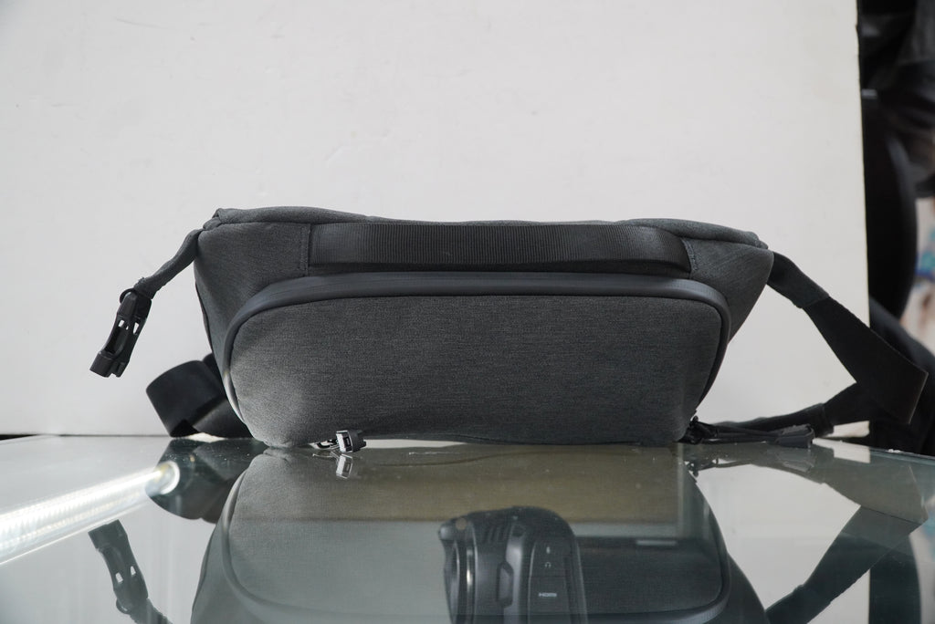 Amazon Basics Camera Sling 10L (Gray), Used