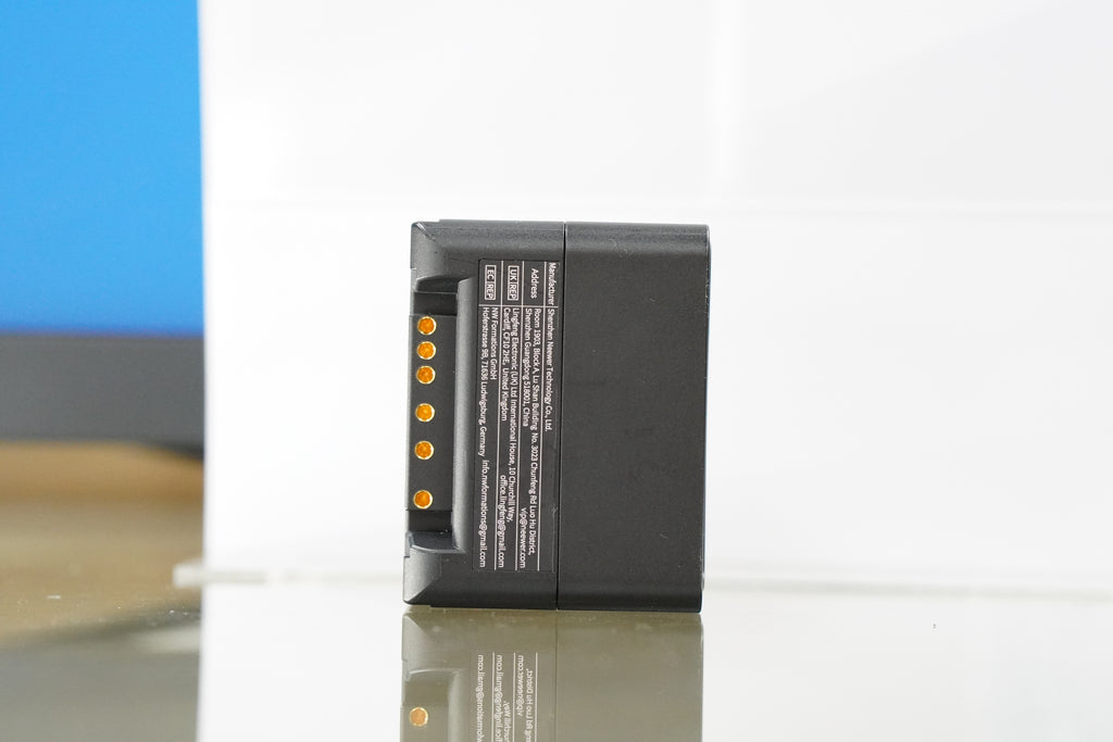 Neewer PS099E 14.5V 99Wh V-Mount Battery (6800mAh), Used
