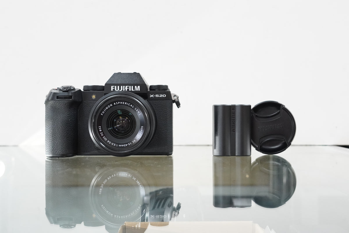 FUJIFILM X-S20 Mirrorless Camera with 15-45mm Lens #00798, Used