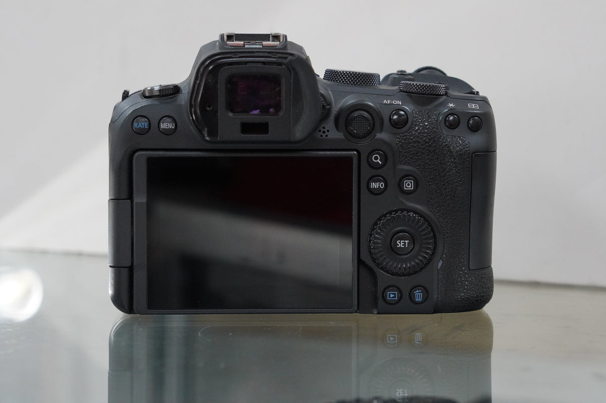 Canon EOS R6 Mirrorless Camera #03872, Used