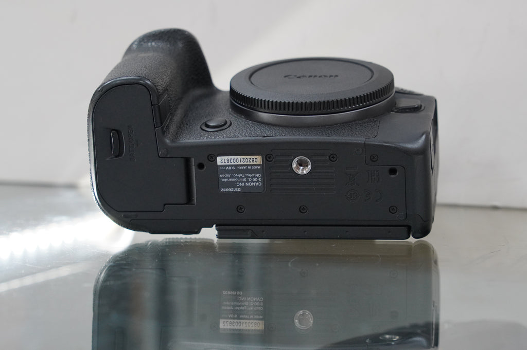 Canon EOS R6 Mirrorless Camera #03872, Used