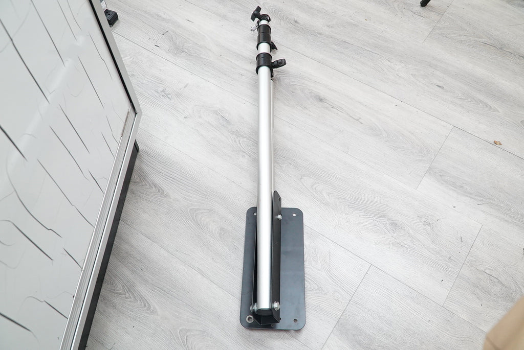 Neewer Wall-Mounting Boom Arm (5.9', Silver), Used