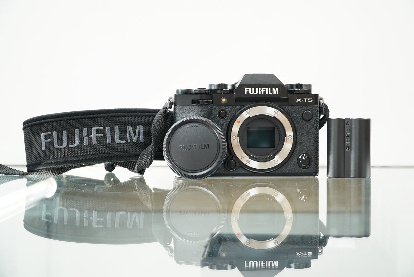 FUJIFILM X-T5 Mirrorless Camera #02098, Used