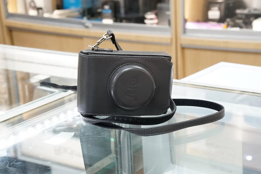 LEICA LBC-01 Genuine Leica LBC-01 Gray Leather Camera Case for D-Lux 2 3 4 5 Digital Camera, Used LEICA
