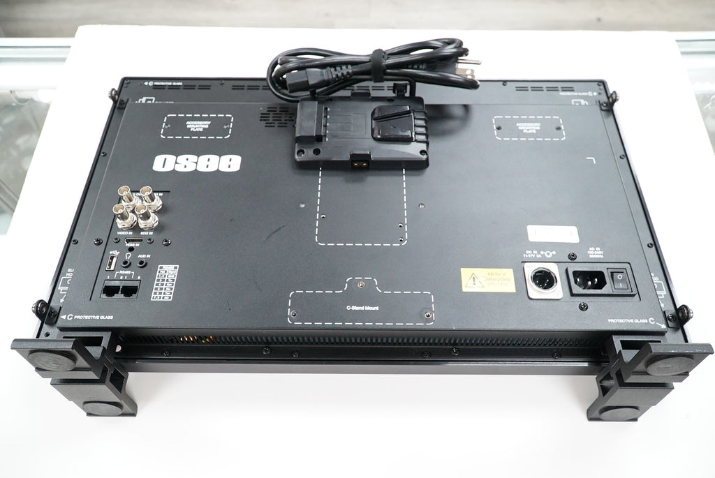 OSEE 21.5" LCM215-HDR+ Field Monitor with V-Mount Battery Plate with Nanuk Case 945 #60494, Used