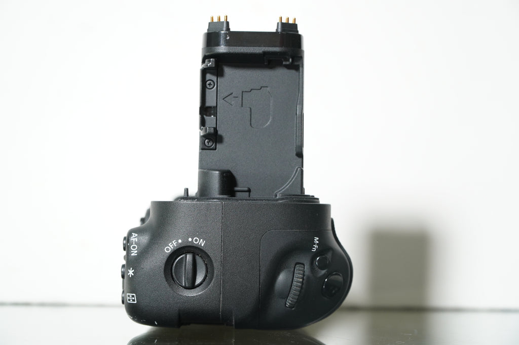 Canon BG-E20 Battery Grip #08037, Used