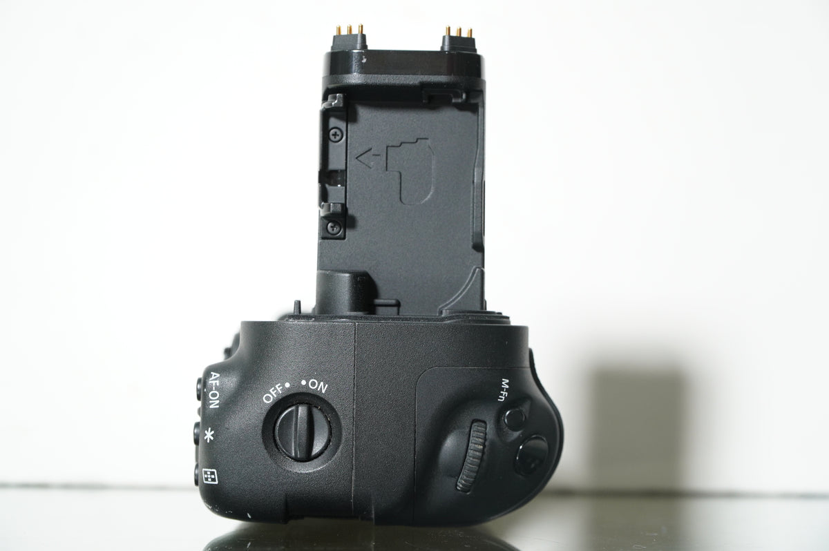 Canon BG-E20 Battery Grip #08037, Used