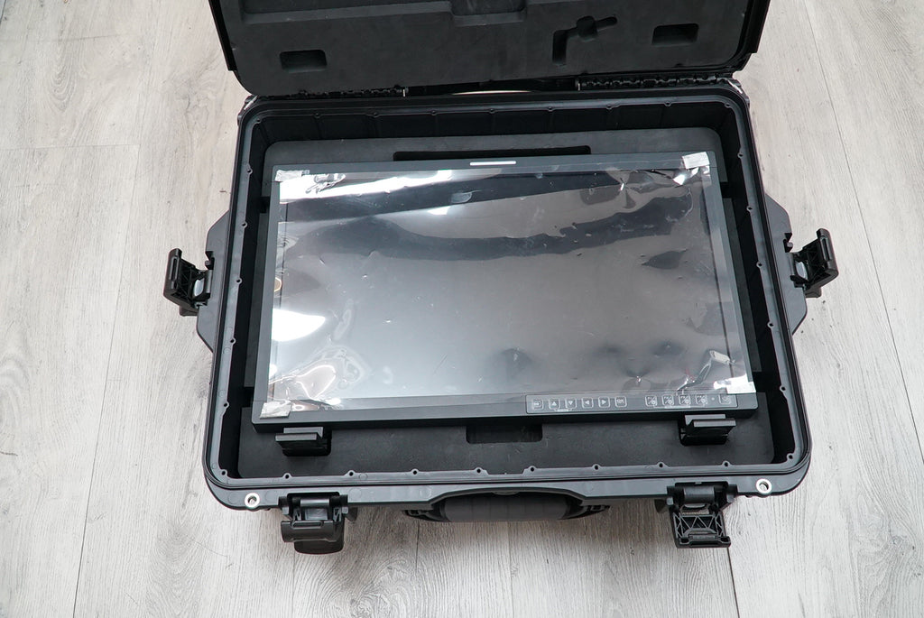 OSEE 21.5" LCM215-HDR+ Field Monitor with V-Mount Battery Plate with Nanuk Case 945 #60494, Used