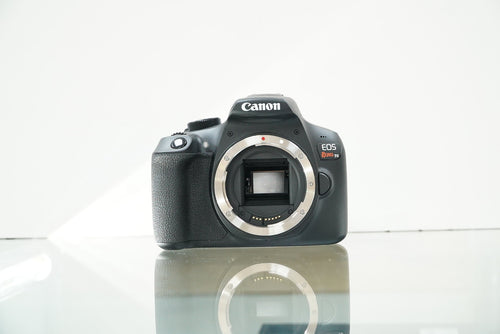 Canon EOS REBEL T6 DSLR CAMERA #30614, Used