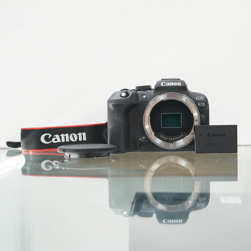 Canon EOS R10 Mirrorless Camera #02244, Used