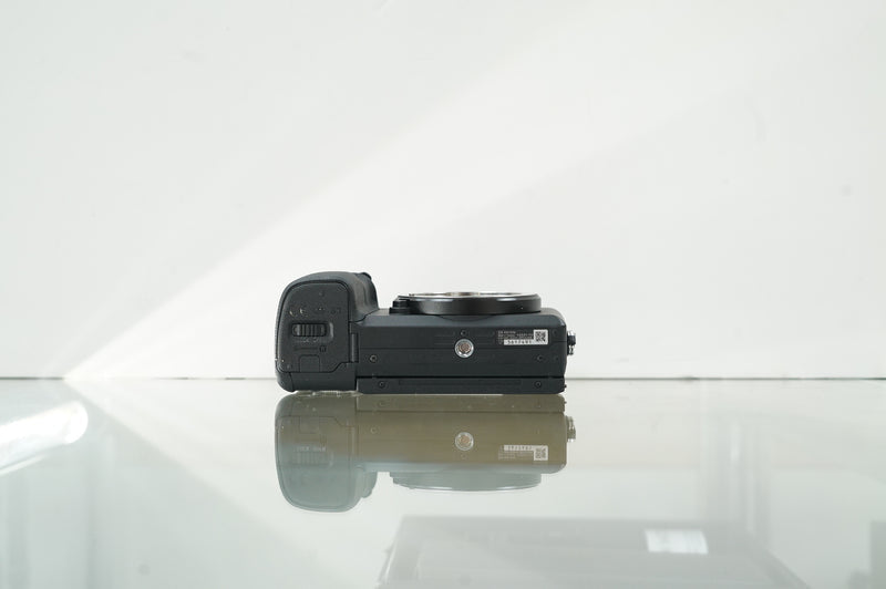 Sony a6400 Mirrorless Camera #3617491, Used