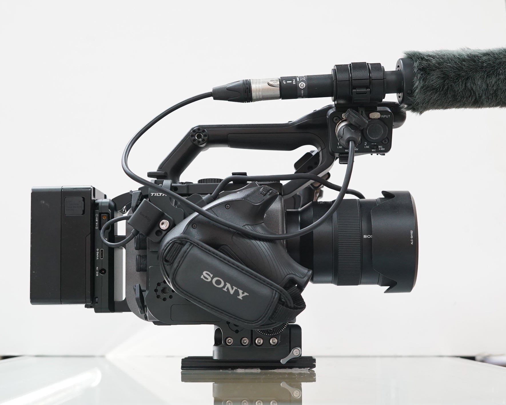 Sony FX6 Full-Frame Cinema Camera/w FE 4/24-105 G OSS Lens #2010219, Used