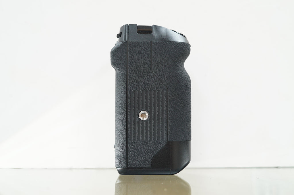 FUJIFILM VG-XH Vertical Battery Grip, Open Box