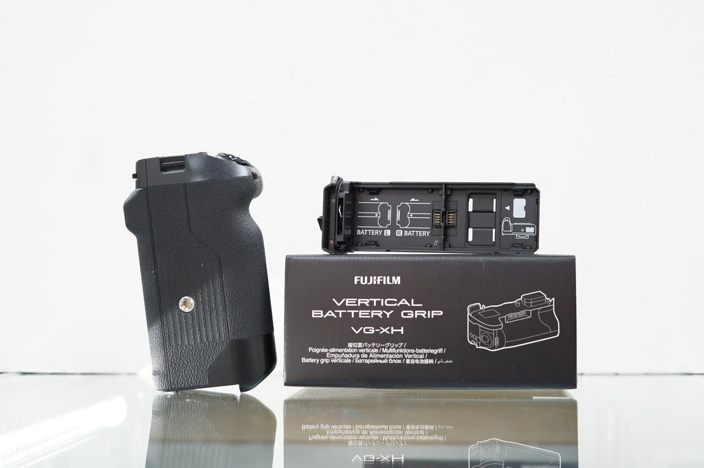 FUJIFILM VG-XH Vertical Battery Grip, Open Box