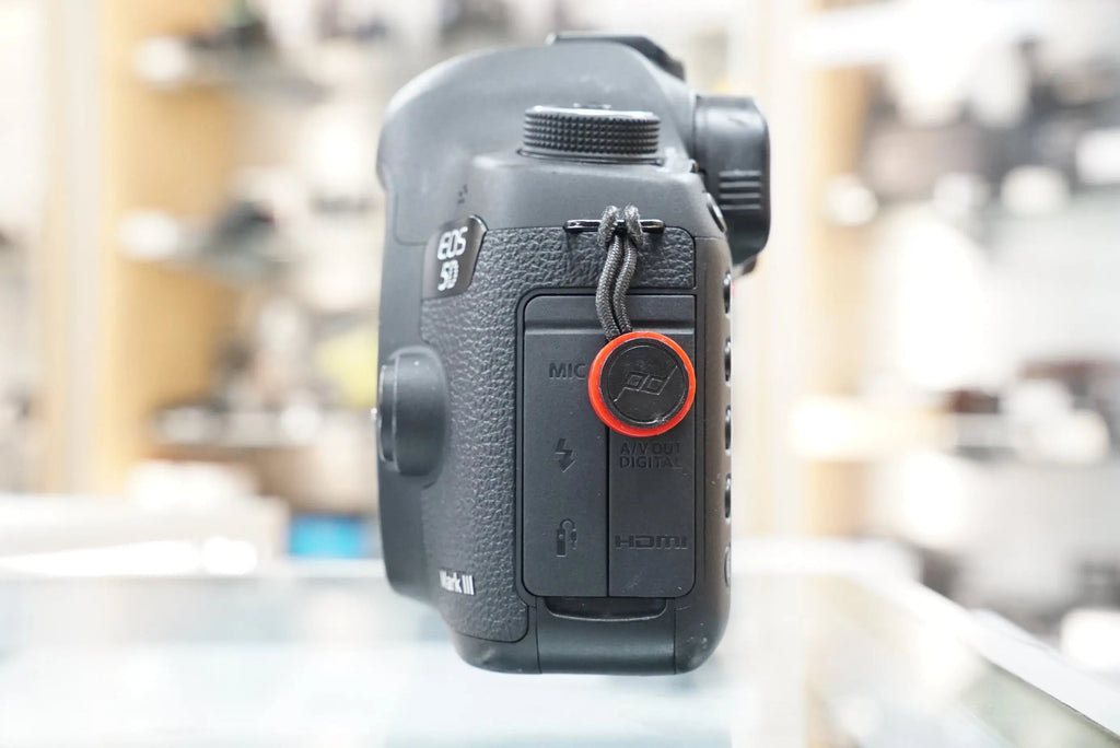 CANON 5DMKIII-00239 5D Mark III DSLR Camera, Used