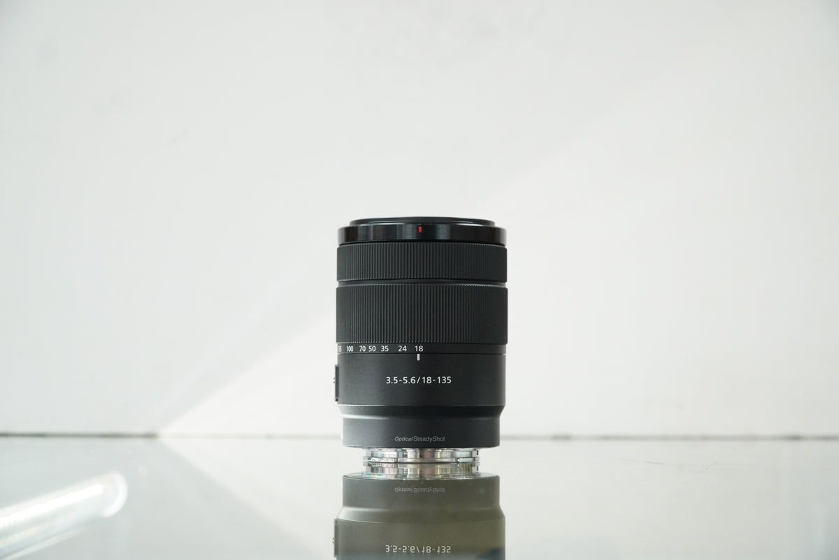 Sony E 18-135mm f/3.5-5.6 OSS Lens #2289616, Used