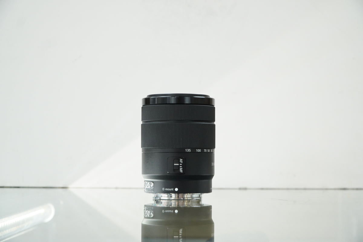 Sony E 18-135mm f/3.5-5.6 OSS Lens #2289616, Used