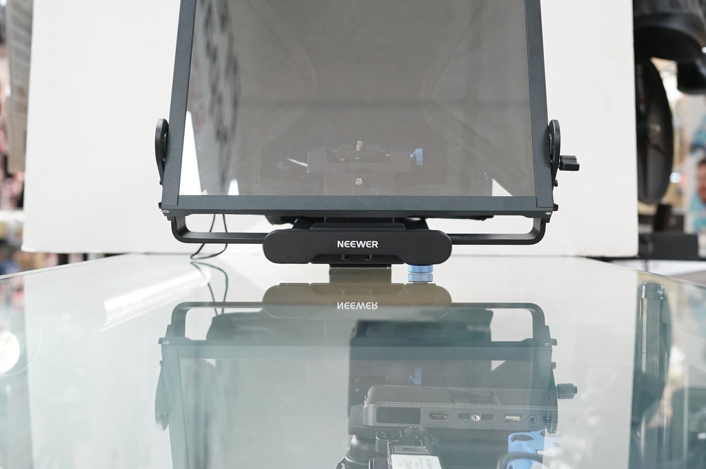Neewer X14 III Aluminum Teleprompter #518001, Used