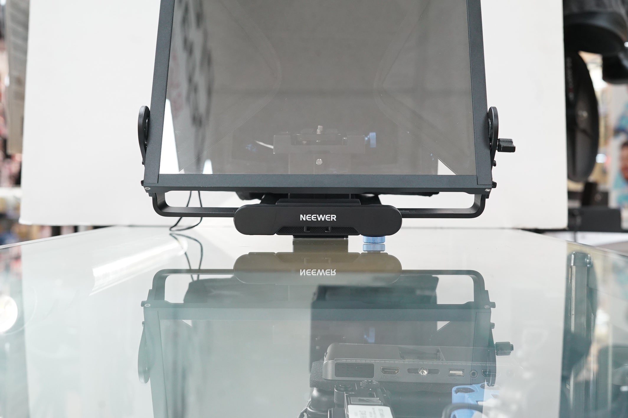 Neewer X14 III Aluminum Teleprompter #518001, Used