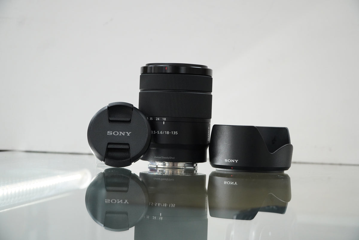 Sony E 18-135mm f/3.5-5.6 OSS Lens #2289616, Used
