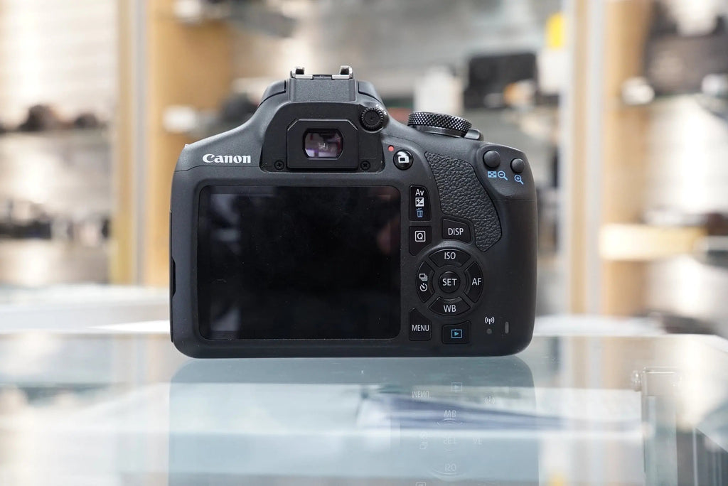 CANON REBT7-45803 Rebel T7 DSLR Camera, Used