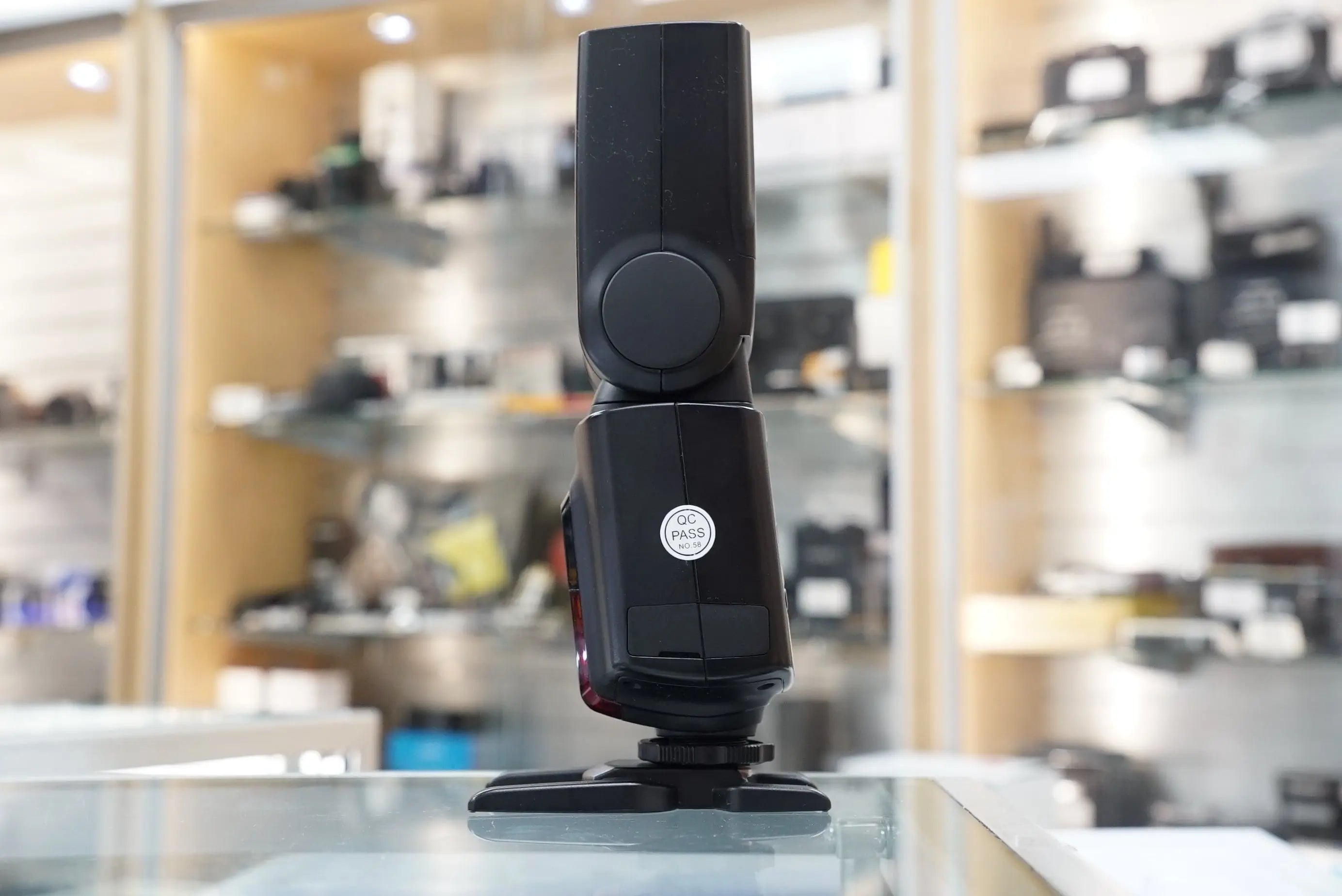NEEWER TT560-PO TT560 Speedlight, Used