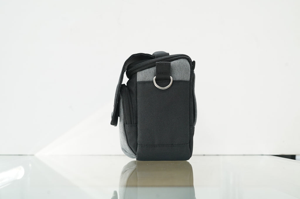 Think Tank Photo Mirrorless Mover 5 Shoulder Bag (Cool Gray), Used