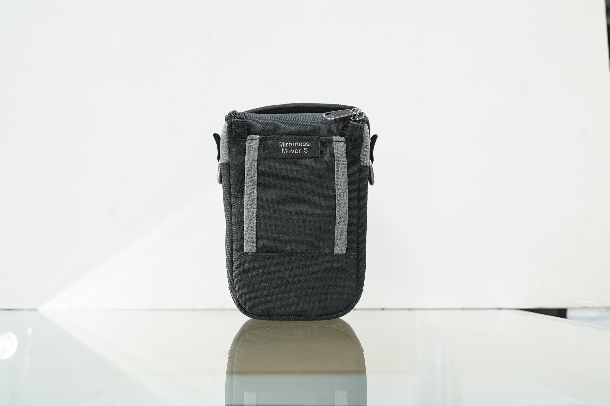 Think Tank Photo Mirrorless Mover 5 Shoulder Bag (Cool Gray), Used