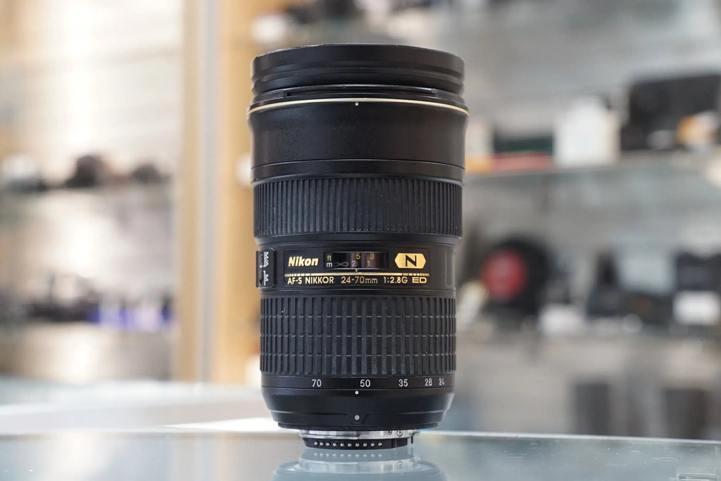 NIKON AFS2470F28-35859 AF-S NIKKOR 24-70mm f/2.8 G ED Autofocus IF Lens {77}, Used