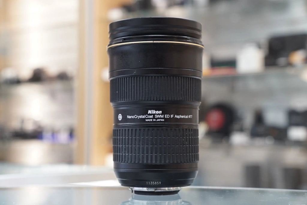 NIKON AFS2470F28-35859 AF-S NIKKOR 24-70mm f/2.8 G ED Autofocus IF Lens {77}, Used