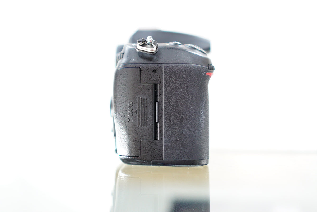 Nikon D7000 SLR Digital Camera #22187, Used