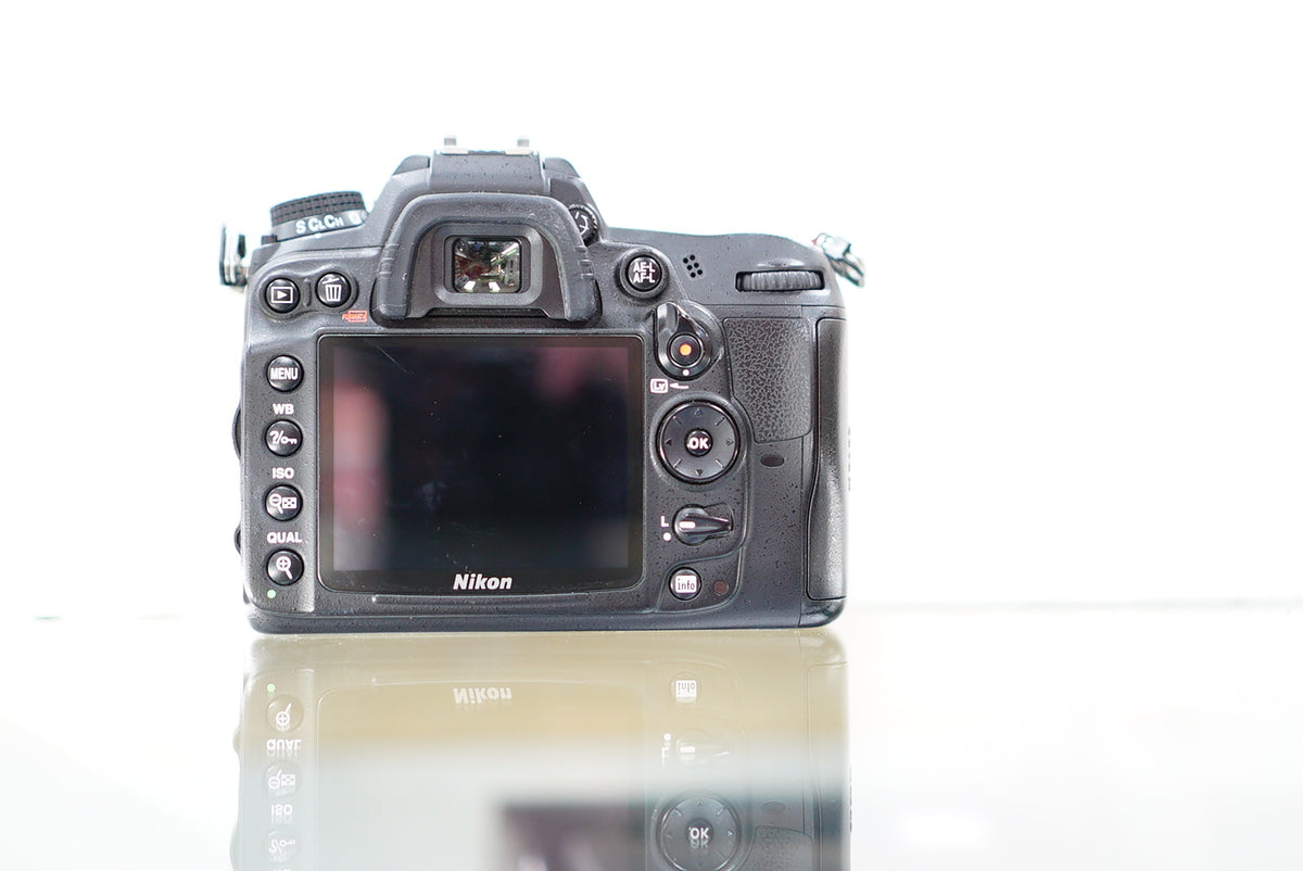 Nikon D7000 SLR Digital Camera #22187, Used